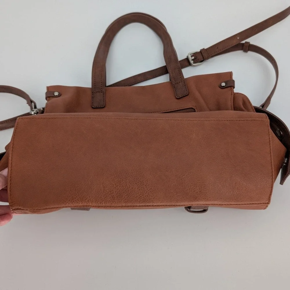 Chillx Satchel Bag Womens Large Brown Vegan Leather Buckle Crossbody Strap Boho